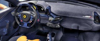 Copertina di Ferrari richiama 814 supercar in America: gli airbag sono montati male