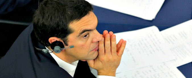 Grecia, replica di Tsipras a Strasburgo: “Taglio del debito per restituire i soldi. Vogliamo abolire le baby pensioni”