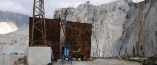 Copertina di Alluvione Carrara, “detriti cave nei corsi d’acqua”. Indagini su 7 ditte del marmo