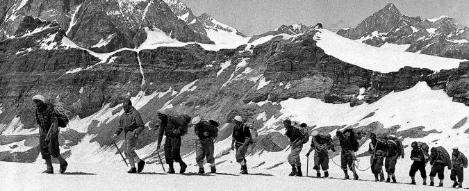 Copertina di Alpinismo, 150 anni fa la conquista del Cervino. Hervé Barmasse: “In futuro apriremo ancora nuove vie”