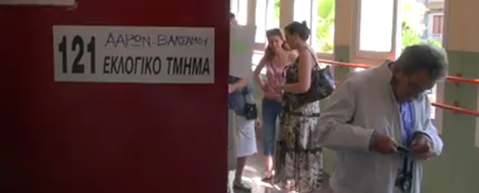 Copertina di Grecia, primi sondaggi: No in vantaggio. La cronaca da Atene di Stefano Citati del Fatto