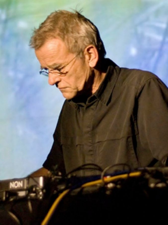 Dieter Moebius, morto il pioniere della musica elettronica: il krautrock ha avuto in lui uno dei suoi più geniali artefici