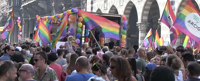 Copertina di Gay Pride Genova 2015, la transessuale: “Don Gallo sarebbe qui con noi in piazza”