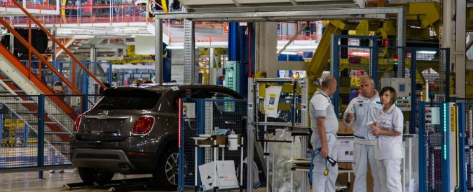 Industria, a gennaio salgono ordinativi e fatturato. Ma quello dell’auto crolla del 21%