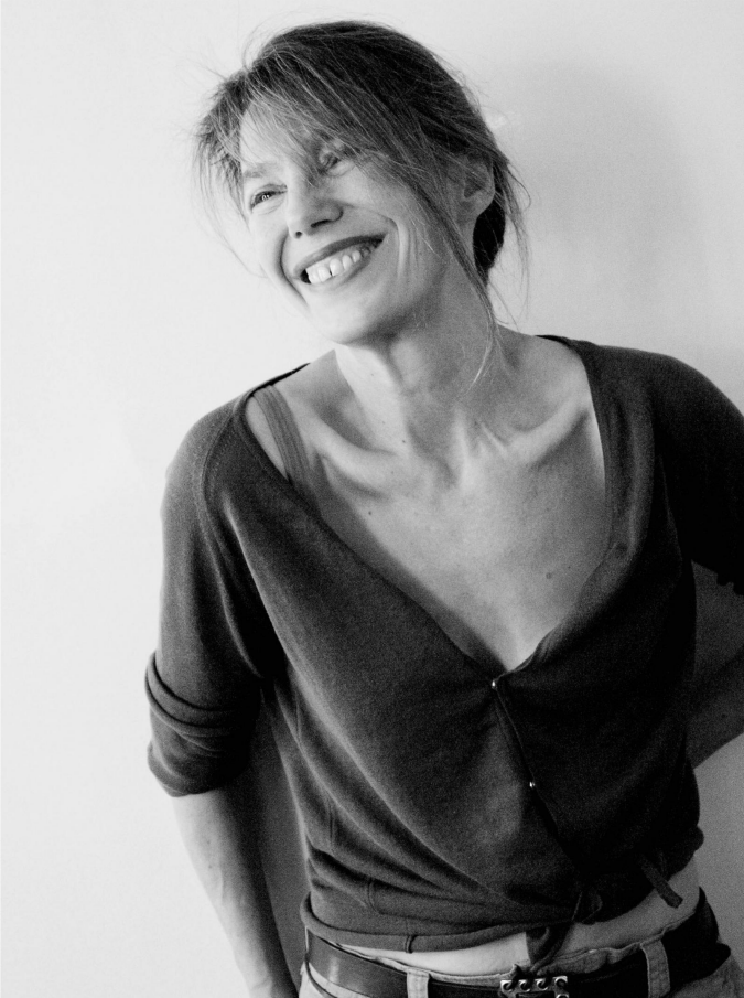 Jane Birkin a Hermès: “Togliete il mio nome dalla mitica borsa, troppa crudeltà nell’uccidere i coccodrilli”