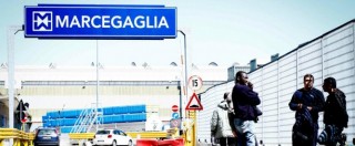 Copertina di Marcegaglia, a Milano 7 operai minacciano di buttarsi dal tetto contro chiusura