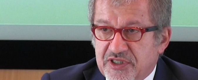 Copertina di Caso Marino, Maroni: “Subito una legge speciale per votare a Roma prima del Giubileo”