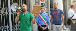 Copertina di Parma, Pizzarotti scende in piazza contro l’inceneritore. Ma i vertici del Movimento 5 Stelle disertano