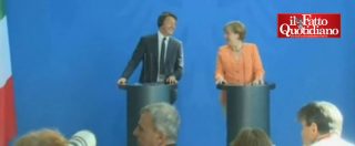 Copertina di Renzi, fuori onda dell’interprete a Berlino: “Porca l’oca, poteva andare più veloce”