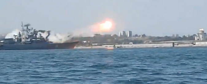 Copertina di Crimea, figuraccia della Marina militare russa: il lancio del missile è moscio