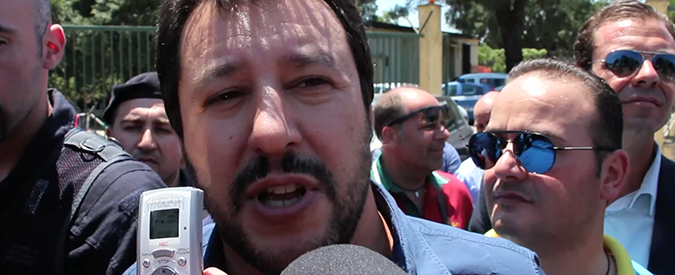 Copertina di ‘Richieste asilo dei migranti? Truffa. Venderei la Rai a B., Renzi la occupa militarmente’