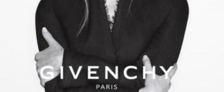 Copertina di Donatella Versace modella per Givenchy: “Cambiamo le regole. La moda è un’alleanza globale”