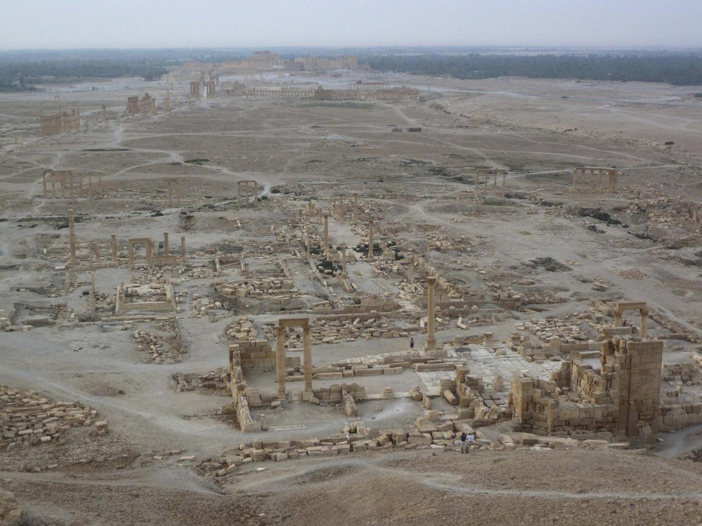 Разрушили древний город. Пальмира город в Сирии до войны. Пальмира разрушена в Сирии город. Пальмира город до разрушения. Пальмира город после войны.