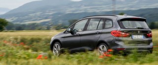 Copertina di BMW Serie 2 Gran Tourer, la prova del Fatto.it – Cinque posti di lusso, più due (FOTO)