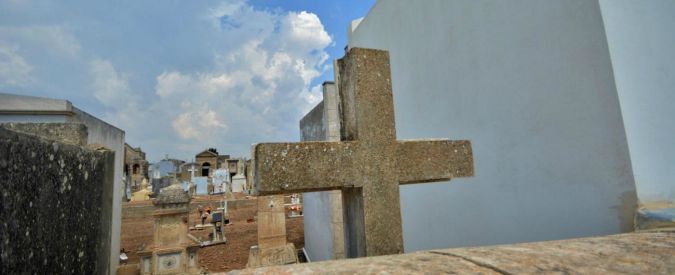 Copertina di Loris Stival, Veronica Panarello davanti alla lapide del figlio: “Scoprirò chi è stato”