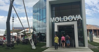 Copertina di Big Bang, la proposta Ue per inglobare subito Moldavia e Ucraina manda in pensione i principi