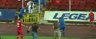 Copertina di Calcio, ultras del Cska Sofia scatenati: aggrediti a bottigliate calciatori israeliani