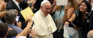 Copertina di Papa Francesco contro la corruzione nella Chiesa: “Non adori la ‘santa tangente'”