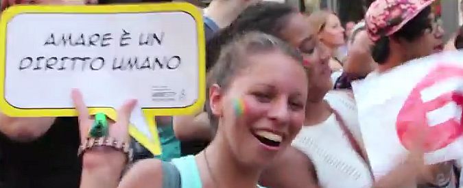 Calabria Pride, il grido dei movimenti Lgbt: “Renzi tira fuori le palle! Approva le unioni civili”