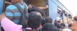 Copertina di Macedonia, il dramma dei migranti che assaltano i treni per andare nel nord Europa