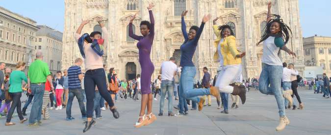 Copertina di “Non mi vergogno più dei miei capelli afro. E ora voglio che diventino il mio business”