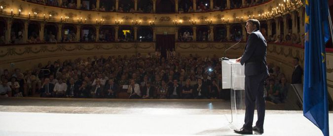Tasi e Imu, Renzi: “Le toglieremo, in Italia tasse esagerate: abbassarle porta equità”