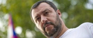 Copertina di Migranti, Salvini insulta Mattarella: “Superare frontiere? E’ complice e venduto”. Ma presidente parlava di vino