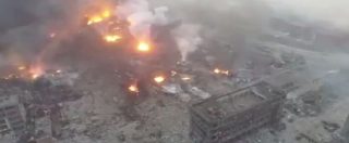 Copertina di Cina, drone in volo sull’area colpita dall’esplosione a Tianjin. Scenario impressionante
