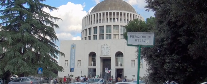 Copertina di Casamonica, vox fra i residenti del rione: “Siamo disgustati”