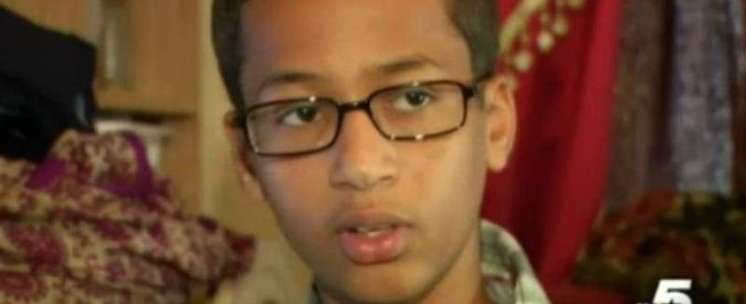 Texas, studente musulmano porta a scuola orologio artigianale: arrestato