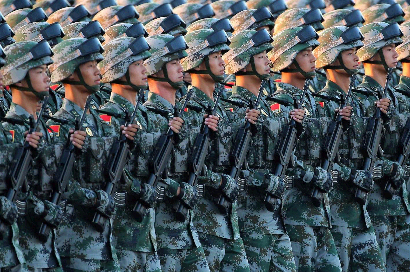 Военный мир. Солдат НОАК. Китайские солдаты НОАК. Спецназ НОАК Китая на параде. Китайский военный парад.
