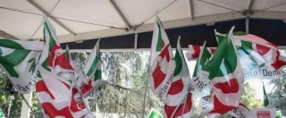 Copertina di Modena, studenti fanno stage in cucina Festa Pd. Proteste: “Scuola di partito”