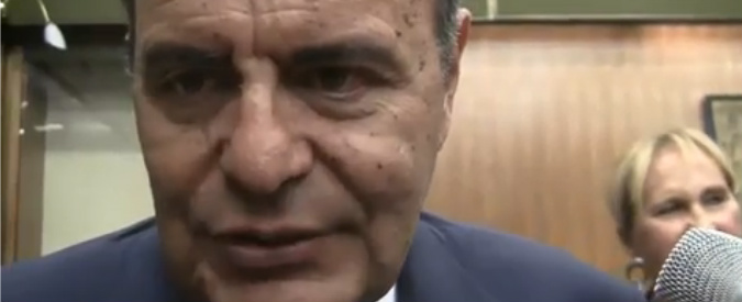 Copertina di Vespa: “Quando levo le tende? E’ un auspicio del Fatto. Renzi? Figlio politico di Berlusconi”