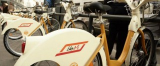 Copertina di Mobilità condivisa, gli italiani sono sempre meno gelosi di auto e biciclette