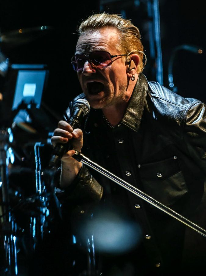Bono Vox, il leader degli U2 interviene sulla questione migranti: “Bisogna stare attenti a chi vuole alimentare la paura e la rabbia”