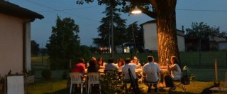 Copertina di Social eating, a Parma il primo Festival home restaurant: a cena a casa di sconosciuti per gustare la cucina casalinga