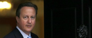Copertina di Piggate, accuse a David Cameron in un libro: “Infilò il membro in un maiale”