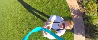 Copertina di San Diego, paggetti e damigelle? Clichè superato: a portare le fedi ci pensa il drone