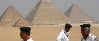 Copertina di Egitto, militari uccidono 12 tra turisti e guide. “Scambiati per militanti Isis”