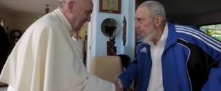 Copertina di Cuba, Papa Francesco incontra Fidel Castro e gli regala libri sulla religione
