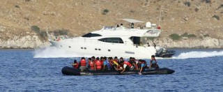 Migranti, traghetto contro gommone al largo della Turchia: 13 morti