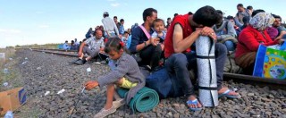 Profughi, Danimarca blocca treni e strade per la Germania. Ungheria cambia idea: migranti su bus verso l’Austria