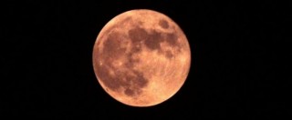 Copertina di Eclissi del 28 settembre, superluna colorata di rosso e mai così vicina alla Terra (FOTO)