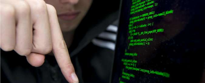 Software spia, la grana Egitto sul tavolo del Mise: dopo lo stop all’export per Hacking Team, sospesa anche Area Spa