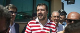 Copertina di Migranti, Salvini visita il Cara di Mineo: “Chi è al governo è un imbecille”