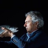 Claudio Cerati, 60 anni, ha fondato Upstream Salmons, salmoni delle Fær Øer affumicati nel faggio dell’Appennino emiliano