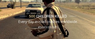 Copertina di Save Kids Lives, video-denuncia di Luc Besson: 500 bambini muoiono ogni giorno sulla strada – VIDEO