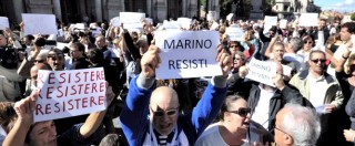 Copertina di Marino, Renzi: “Rotto rapporto tra Campidoglio e la città”. Sostenitori in piazza: “Ora si ricandidi ma senza il Pd”