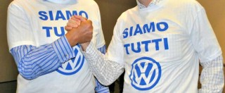 Copertina di Volkswagen Italia, Flavio Tosi porta solidarietà di Verona. E indossa la maglia ‘Siamo tutti VW’