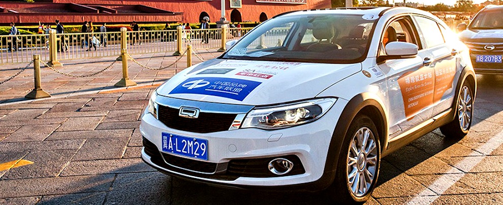 Copertina di Qoros 5, la Suv cinese da Pechino a Milano. Ma la vendita in Europa è rimandata – FOTO